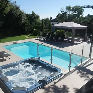 Perle De La Bed & Breakfast